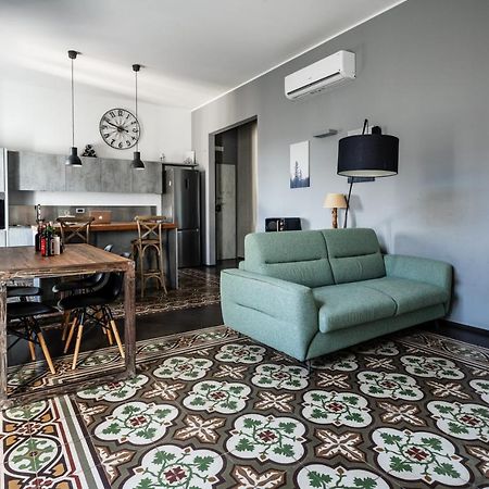 Plaza Apartment 比通托 外观 照片