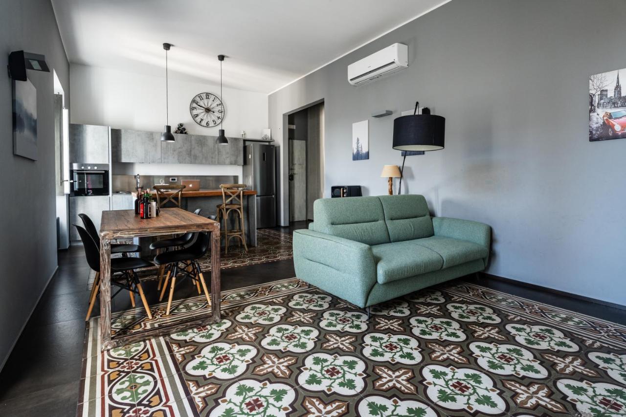 Plaza Apartment 比通托 外观 照片